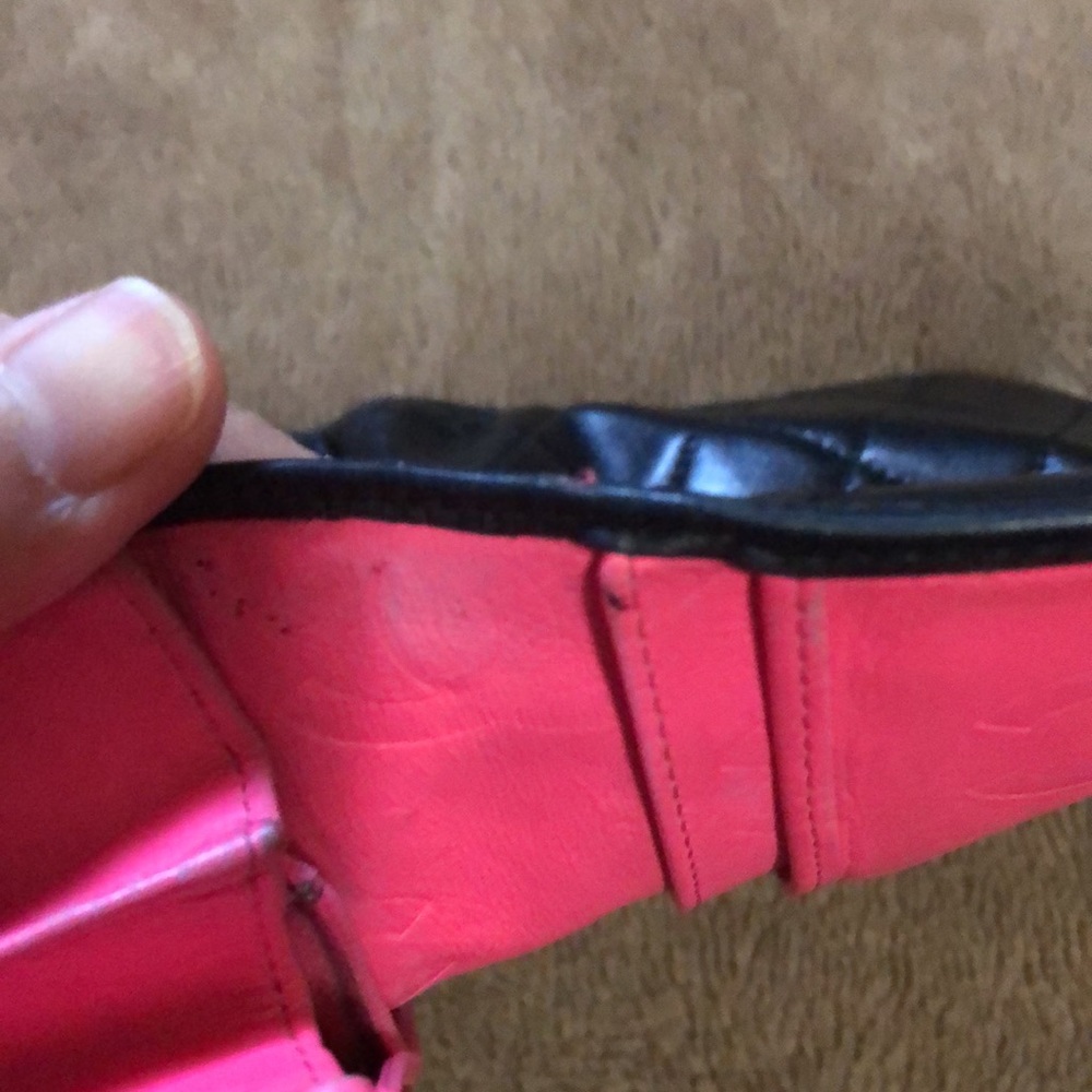 Chanel Black Quilted Wallet - Discolouration , major dirt areas inside AS IS - Picture 15 of 16
